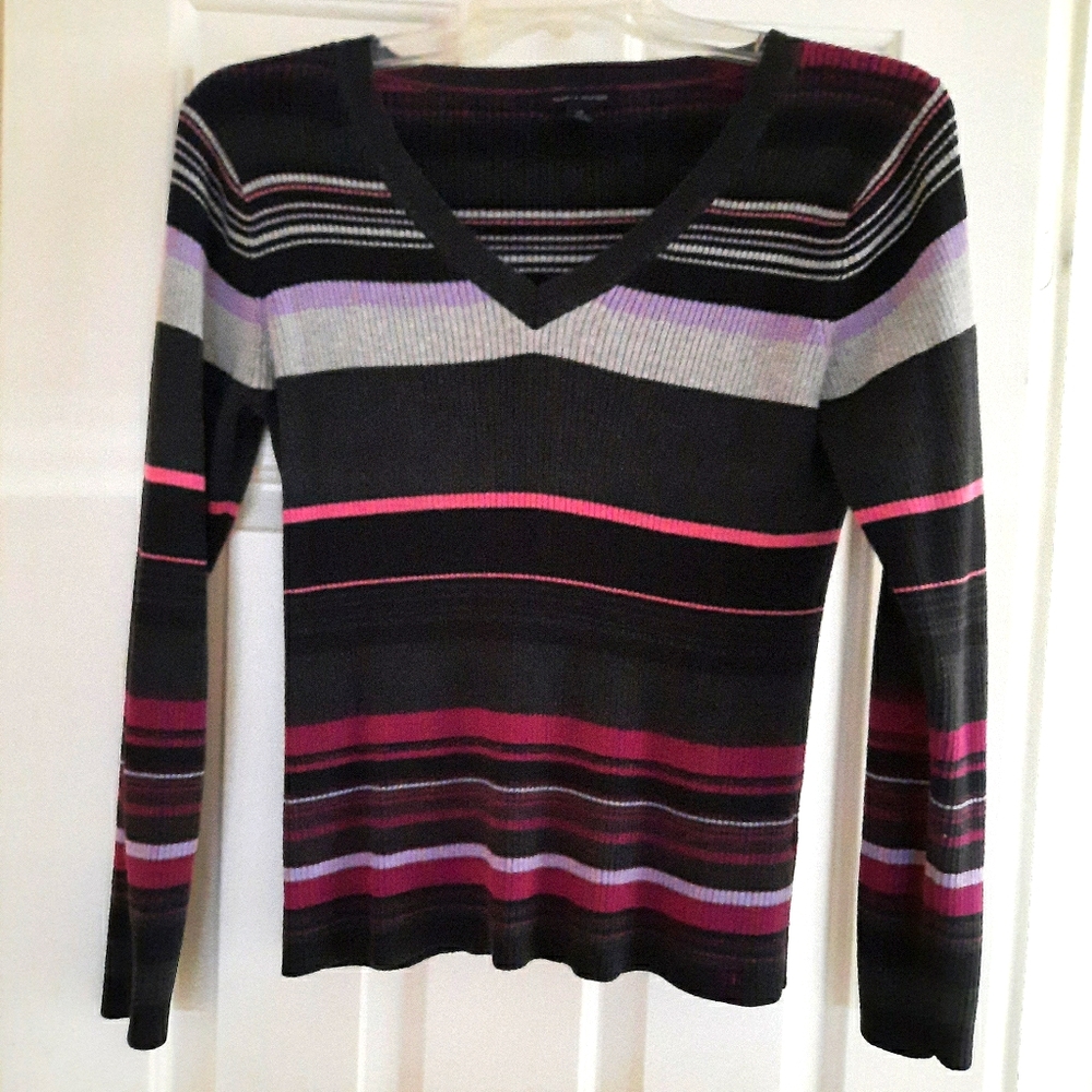 EUC Tommy Hilfiger sweater